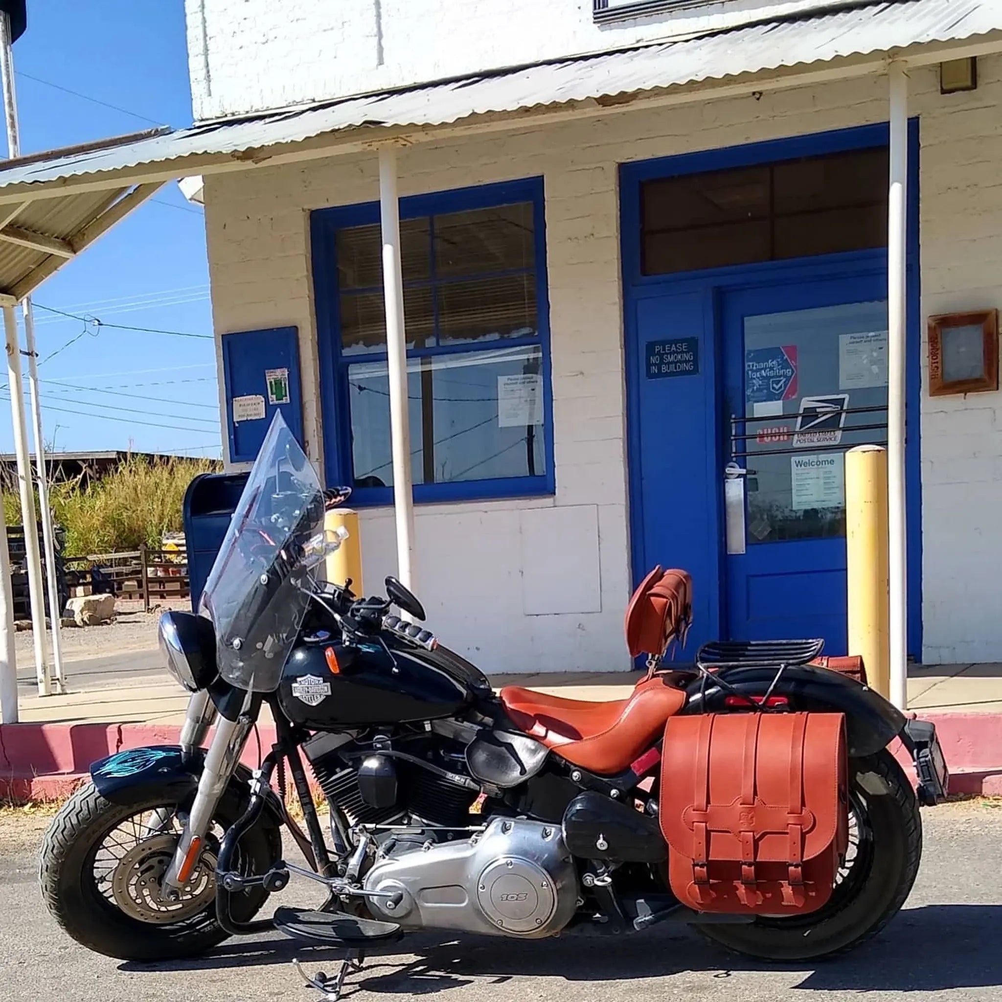 CUSTOM BUILD: The "London Tan" Touring Suite (US01 Bags + Matching Seat & Backrest)