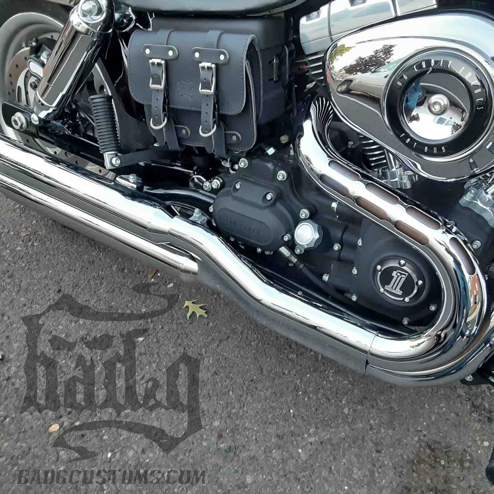 Upgrade your Harley-Davidson® Dyna with the DBB03WC Dyna Expandable Battery Bag. Hand crafted in USA with premium water buffalo leather, waxed canvas and stainless steel hardware. Durable and stylish, it's the perfect fit for your motorcycle.