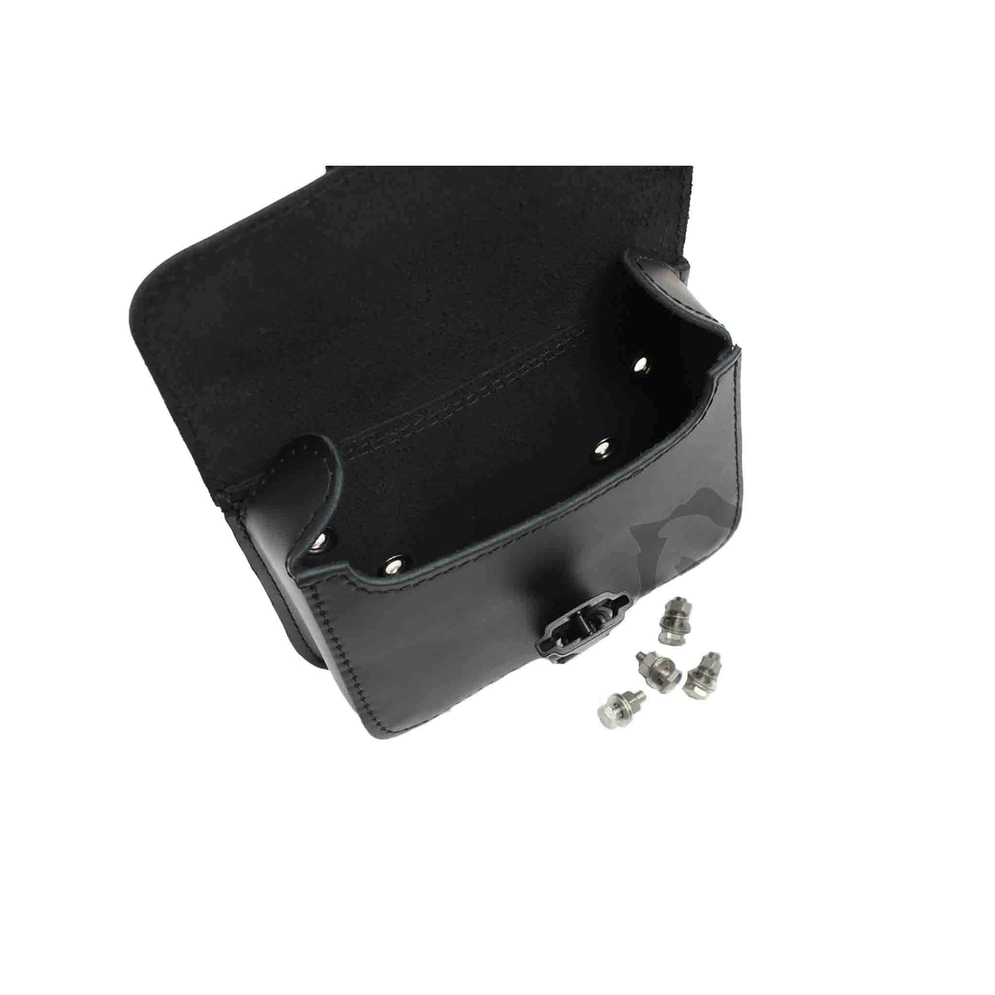 Upgrade your Harley-Davidson® Dyna with the DBB04 Dyna Bolt On Battery Bag. Hand crafted in USA with premium leather and top quality hardware. Durable and stylish, it's the perfect fit for your motorcycle.