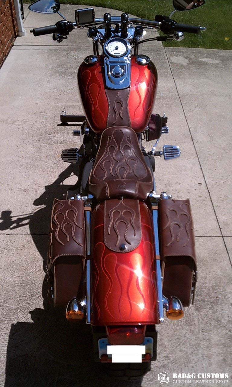 Harley-Davidson Dyna Leather Seat And Saddlebags with Flames