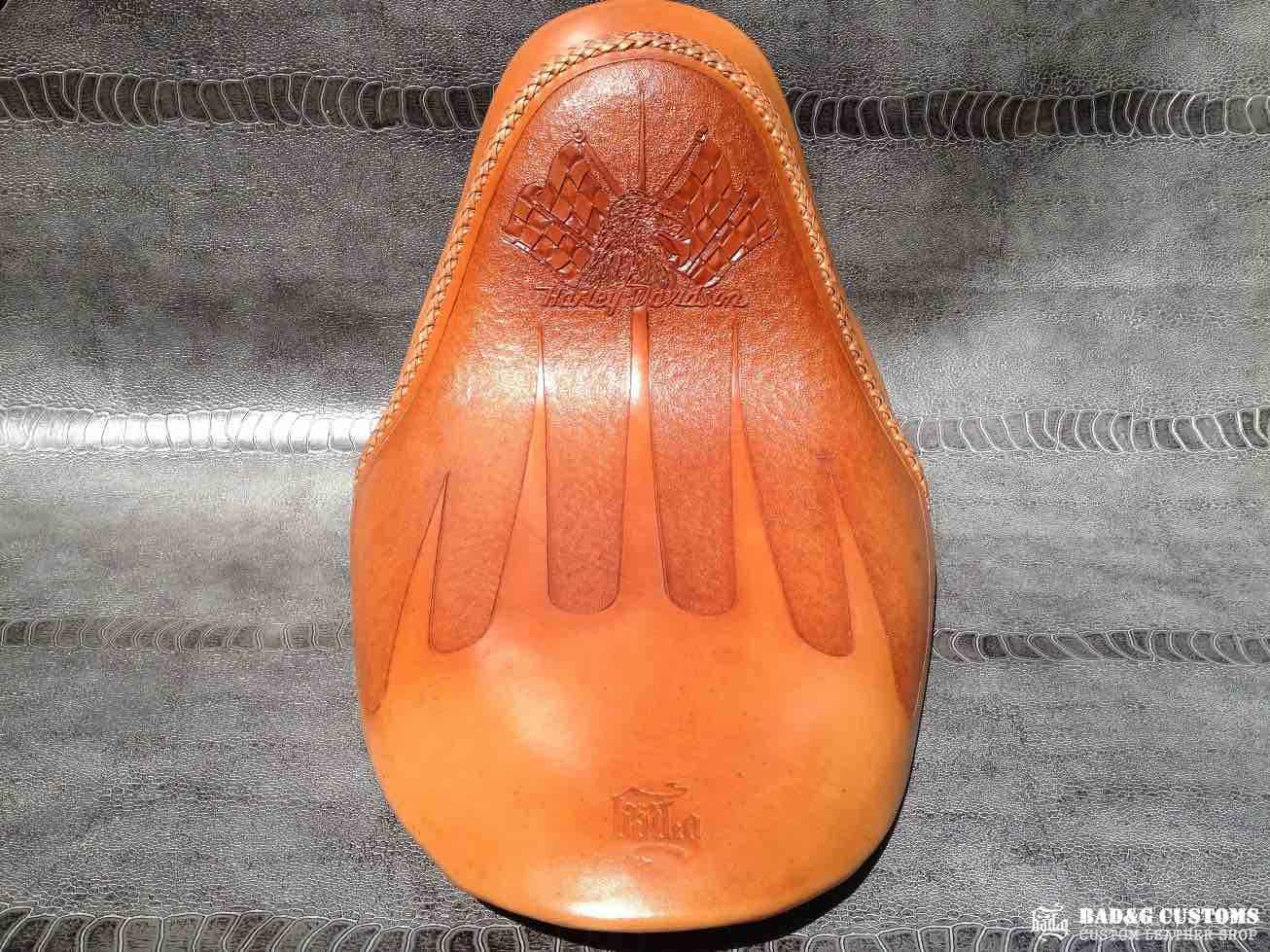 Harley-Davidson Softail Solo Veg Tan Tooled Custom Seat
