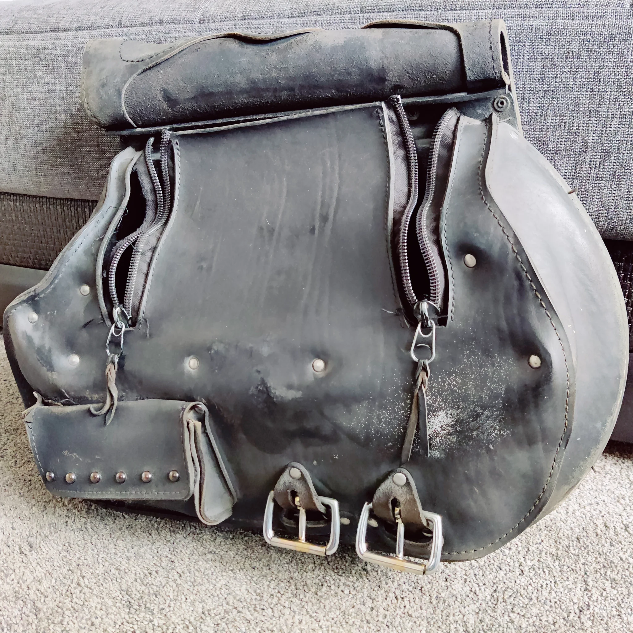 RESTORATION SERVICE: 1998 H-D Fat Boy OEM Saddlebag Rebuild