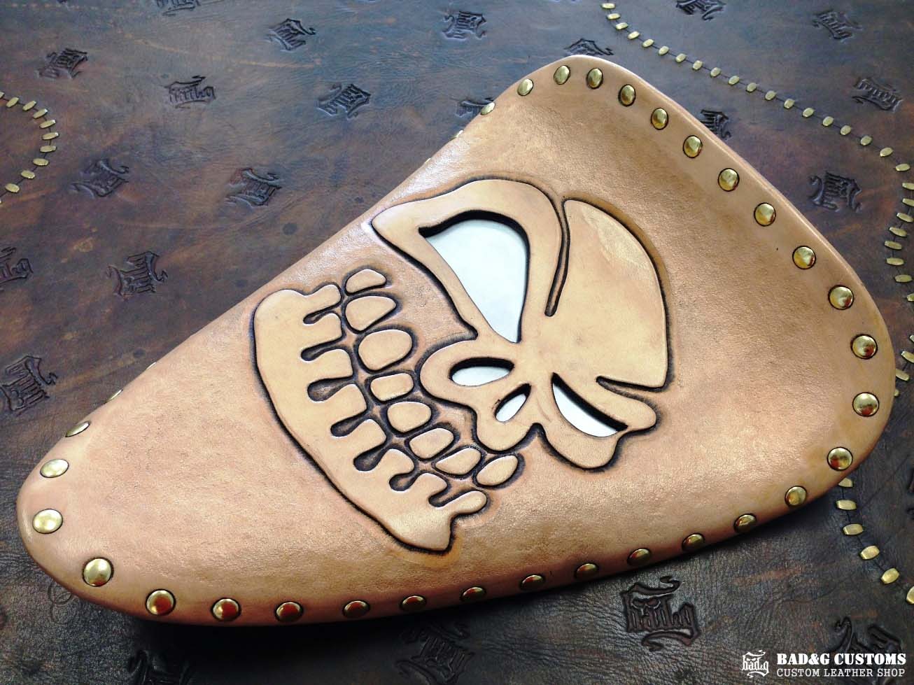 Flypaper Customs Aluminum Bagger Skull Seat