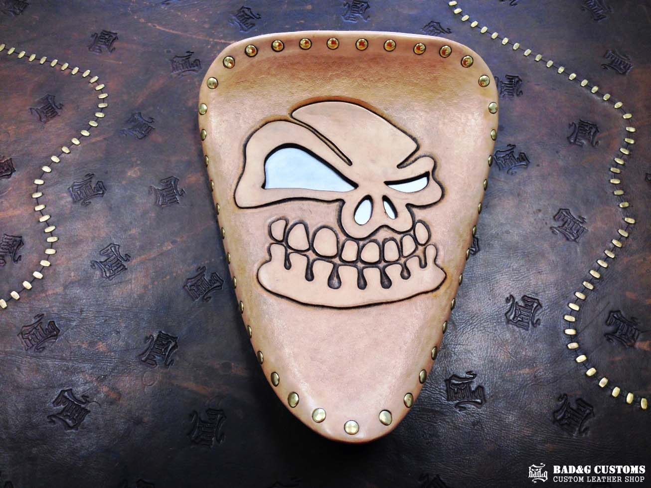 Flypaper Customs Aluminum Bagger Skull Seat