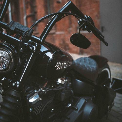 Upgrade your Harley-Davidson® Hardtail Chopper / Bobber with the SHL01 Left Side Solo Bag. Hand crafted in USA with premium leather and top quality hardware. Durable and stylish, it's the perfect fit for your motorcycle.