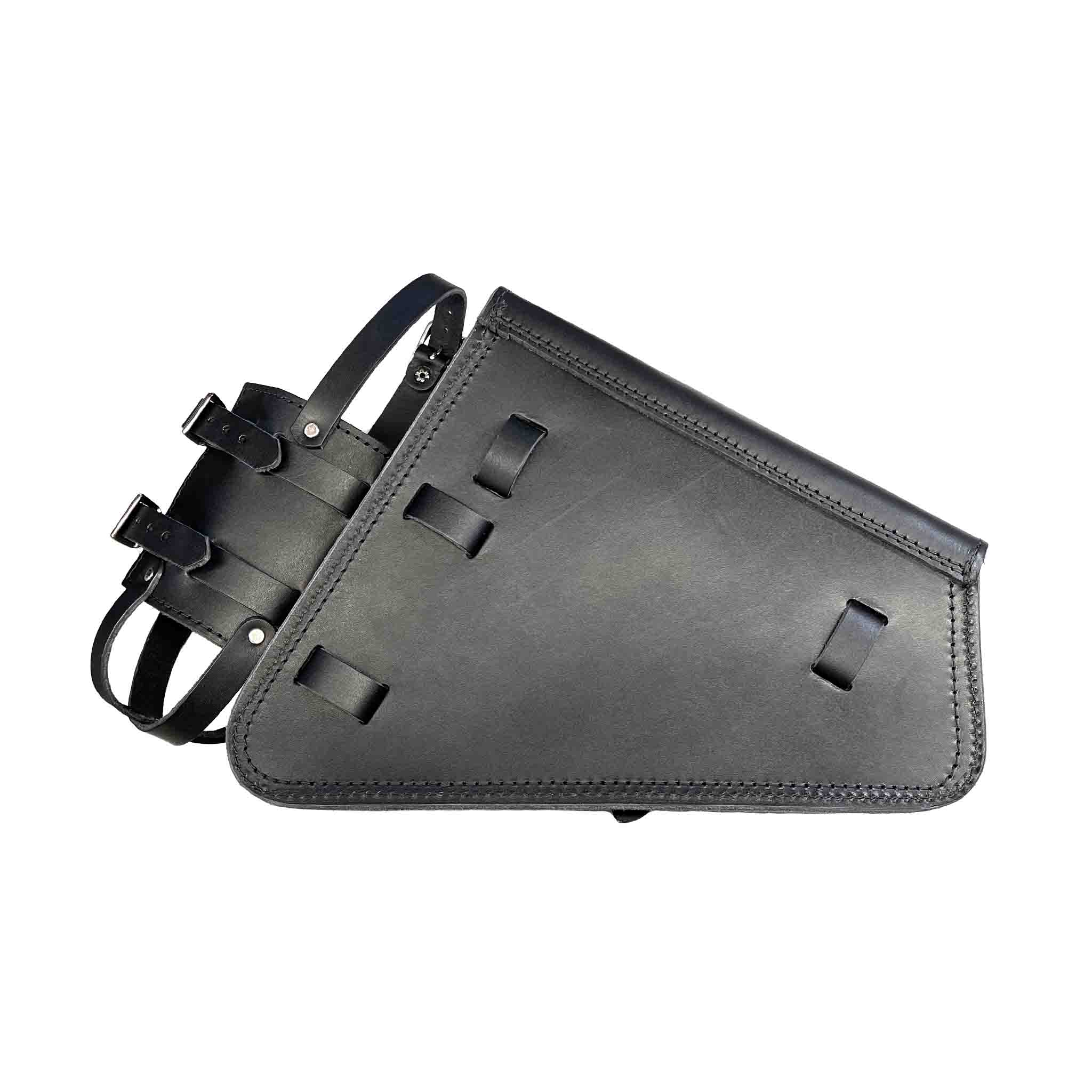 Upgrade your Triumph Bobber or Speedmaster with the TBR01FB Right Side Solo Bag with Reserve Fuel Bottle Carrier. Hand crafted in USA with premium leather and top quality hardware. Durable and stylish, it's the perfect fit for your motorcycle.